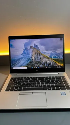 HP elite book i5 | 12GB | 256gb | 8 geração