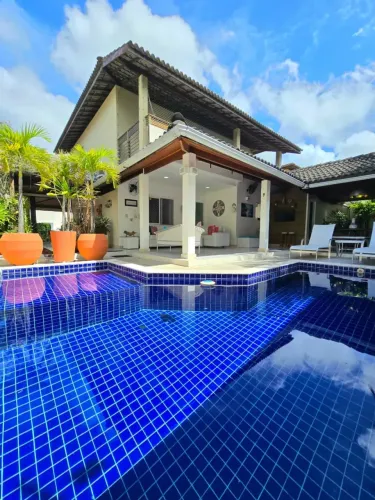 Casa a venda em Vilas do Atlântico com 4 quartos piscina e área gourmet