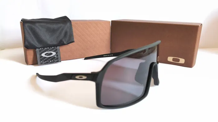 ÓCULOS DE SOL OAKLEY