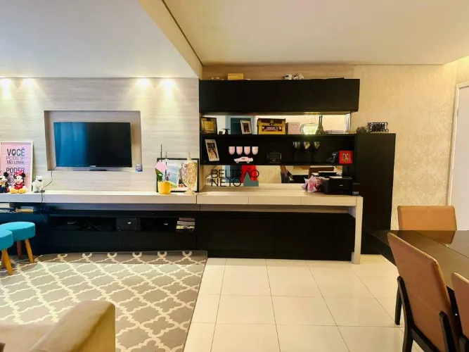 Apartamento 02 quartos com suíte para alugar no Buritis - Área Privativa