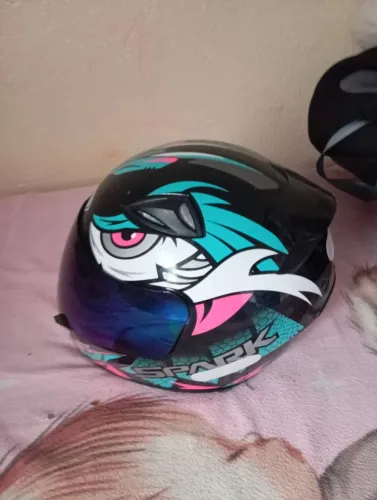 Capacete