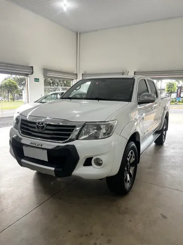 Toyota Hilux CD SRV 4X2 2.7 Flex 16V Aut. 2015