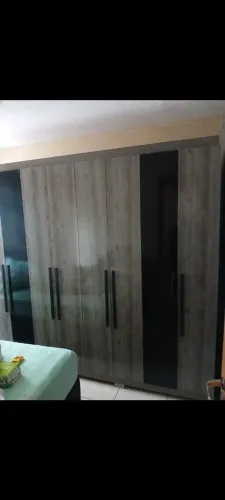 Entrego e monto guarda roupas de casal Uberlândia. 