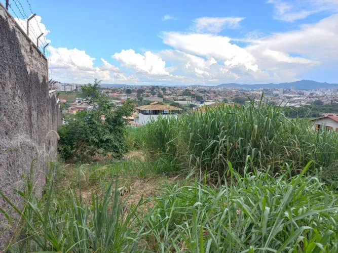 Lote / Terreno à venda em Belo Horizonte
