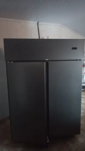 Refrigerador e freezer industrial