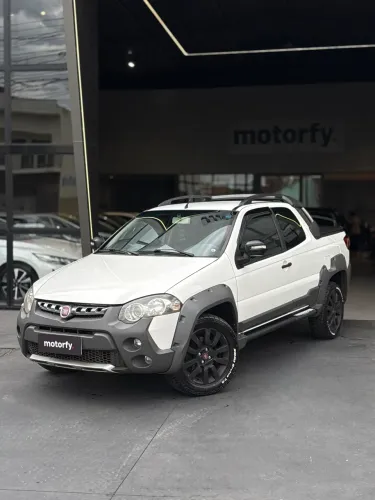 Fiat Strada Adventure1.8/ 1.8 Locker Flex CD 2015