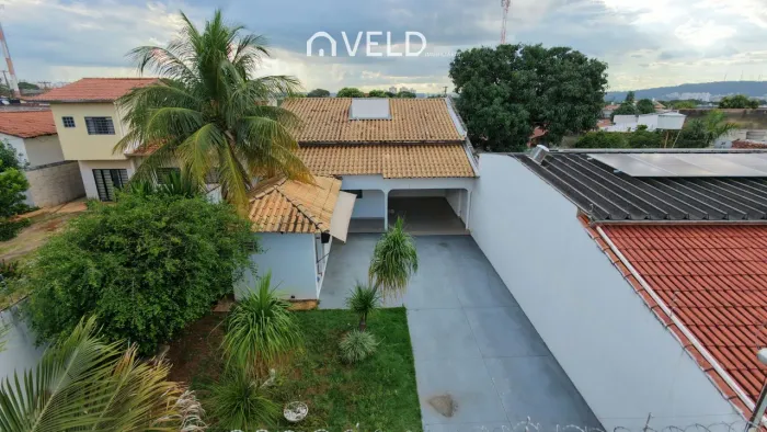 Vila Lucy | Casa com 03 Quartos, 199 m² e lote 378 m², ao lado Faculdade UniGoiá