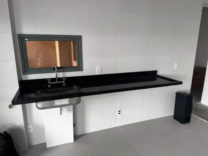 Pia / bancada de cozinha em granito preto com cuba inox - 2,30m