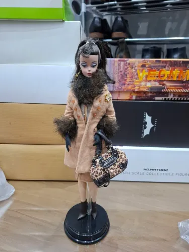 Barbie Collector Silkstone