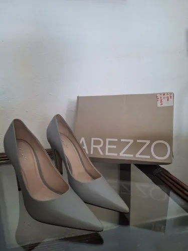 Sapato de salto Arezzo