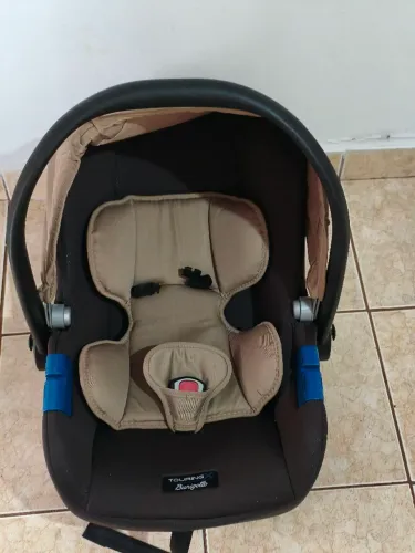 Bebê conforto Burigotto touring