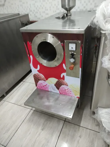 Máquina de sorvete descontinua 180/200litros por hora