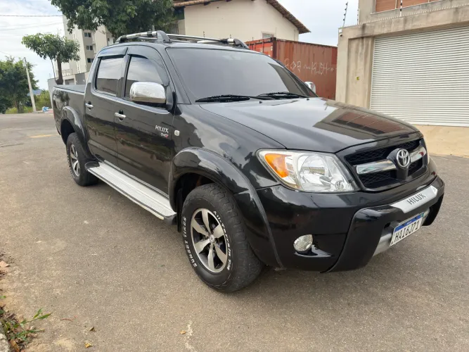 Toyota Hilux CD D4-d 4X4 2.5 16V 102cv TB Dies. 2006