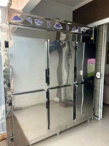 Geladeira industrial 6 P