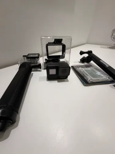 Vende-se Gopro hero black 7 / 4 k