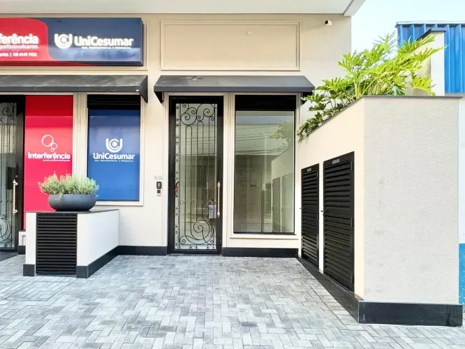 Sala Comercial nova para aluguel em Itapema Meia Praia de frente para rua com 80 metros qu