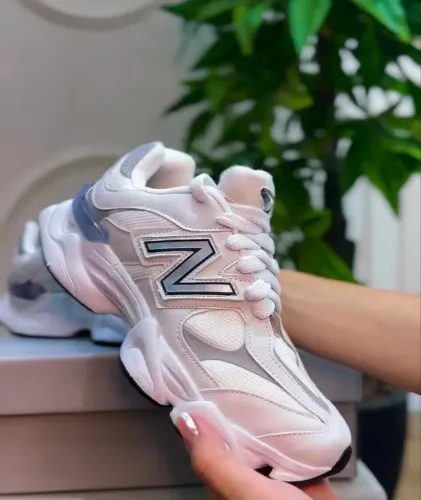 9060 modelo branco e cinza