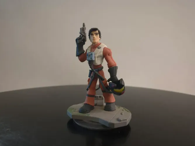 Personagem Jogável Poe Dameron Disney Infinity 3.0 (Usado)