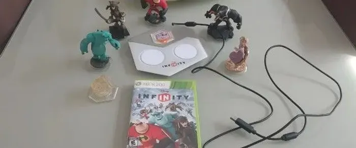Kit Disney Infinity 1.0 Xbox 360 Completo + Base + Personagens