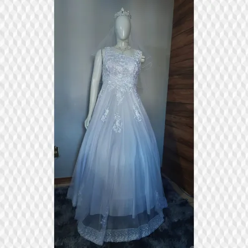 Lindo vestido de noiva com  véu  , Anagua,  coroa  ,  presilha, colar e brincos