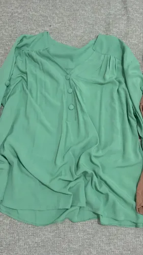 Lote com 2 blusas plus size tamanho 52/54