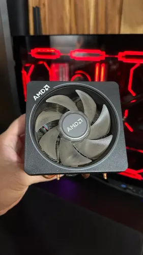 Cooler AMD Wraith Prism ARGB
