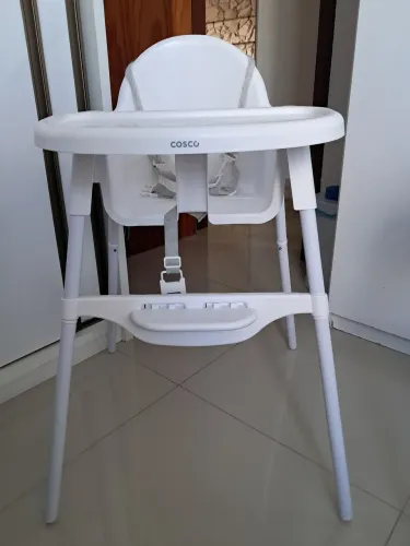 Cadeira de Alimentação Cosco