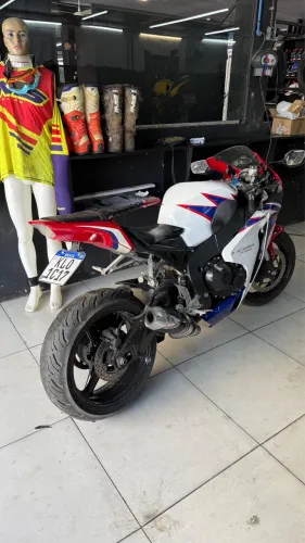 HONDA CBR1000RR FIREBLADE HRC 2008  (LEIA a DESCRIÇÃO)
