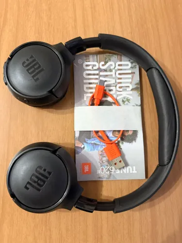 Fone JBL Tune 520BT Bluetooth - Usado + Cabo Original