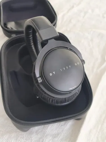 Headphones Beyerdynamic DT77x Go  Exatamente o Mesmo fone que o DT1770 Pro 