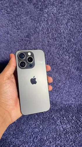 iPhone 15 pro 512gb