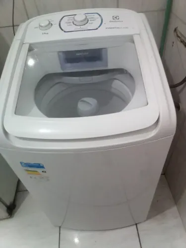 Máquina de lavar Eletrolux essencial
