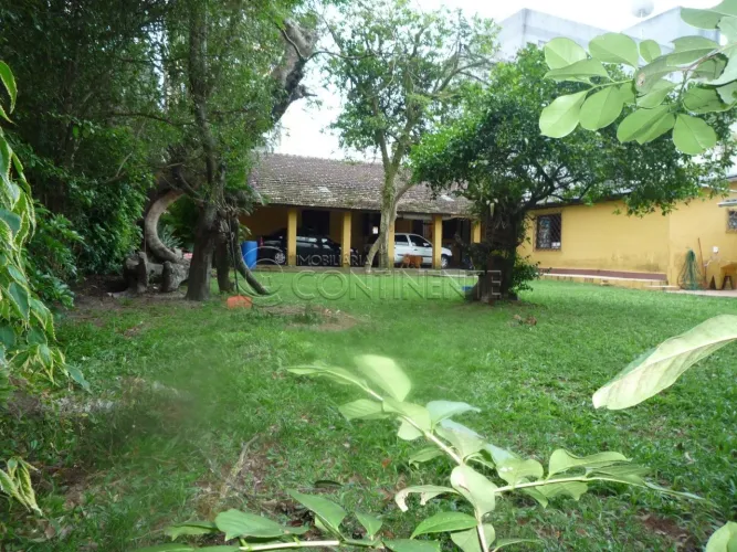TERRENO À VENDA 713² EM COQUEIROS, FLORIANÓPOLIS