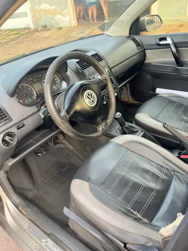 Volkswagen Polo Sedan 1.6 MI Total Flex 8V 4P 2011
