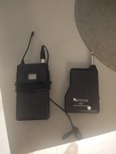 Fifine K037b Com Microfone De Lapela E Fones De Ouvido Cor Preto