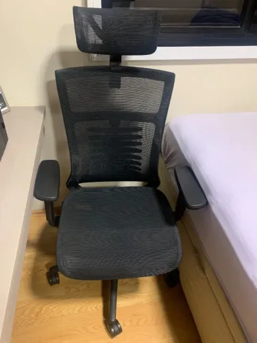 Cadeira de escritório ergonômica 