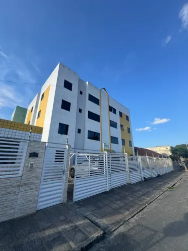 Apartamento na Liberdade | 2 Quartos | 1 Suíte | Garagem Coberta | Venda e Locação