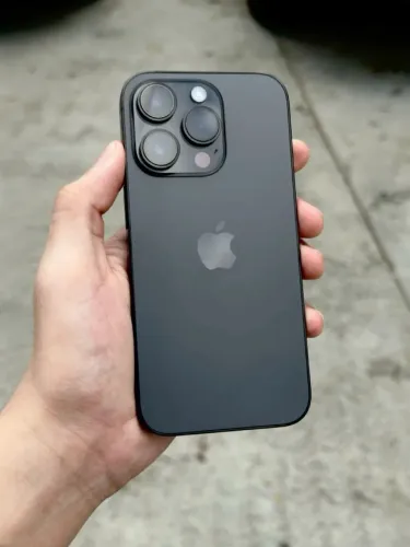 iPhone 15 