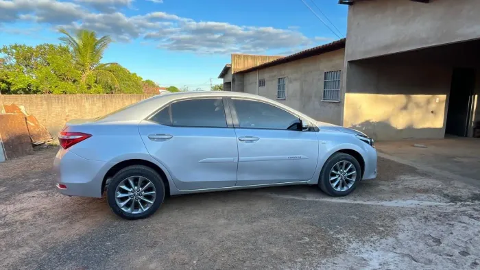 Toyota Corolla GLI 1.8 Flex 16V Mec. 2015