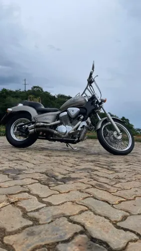 ? HONDA SHADOW 600 ? ANO 2000