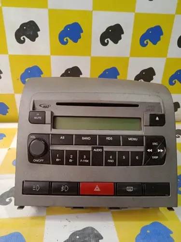 Moldura Com Rádio Palio Adv. Locker 2009- 12 