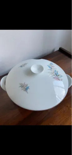 Sopeira em louça real 