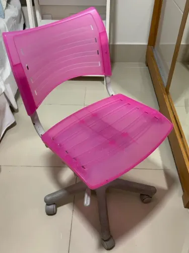 Cadeira Giratória Rosa 