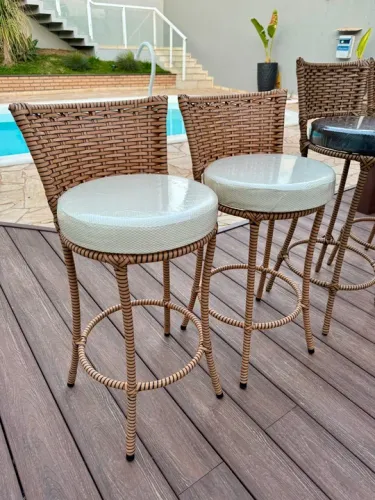 Banquetas de balçao em vime. São 320 cada