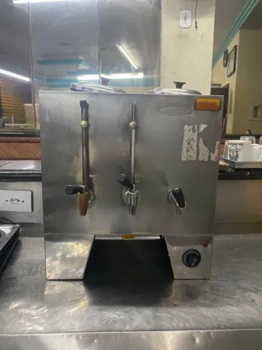 Cafeteira industrial 3 torneiras com 2 reservatórios