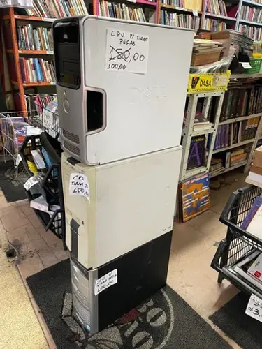 2 CPU computador para tirar peças gabinete cd rom leitor disquete fonte placa mae