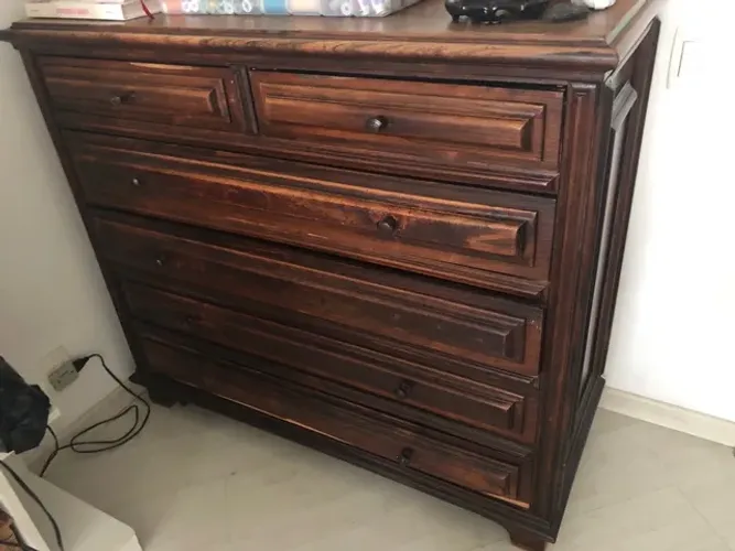 Cômoda em Jacarandá verdadeiro 