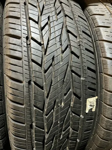 Pneu continental 265/65/17  90 % Vida util.