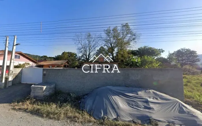 Casa de Alvenaria - Venda - 03 dormitórios - 200m2 - Rua Clério Roberto Wolf - Riachuelo -