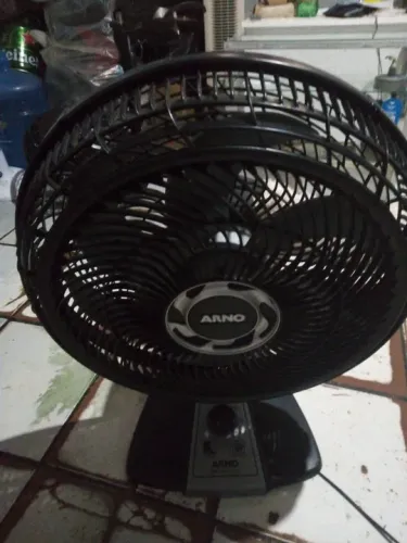 Vende-se ou troca-se ventilador de mesa